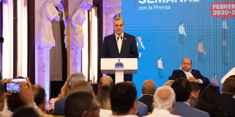 Presidente Abinader impulsa reforma laboral para modernizar trabajo