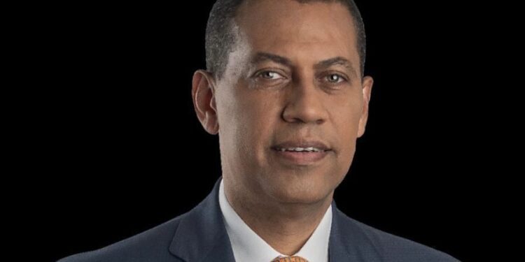 Guido Gómez Mazara agradece a Abinader y asume presidencia de INDOTEL