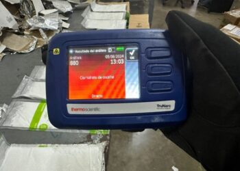 Arrestan francés vinculado a 16 láminas de cocaína en Inposdom