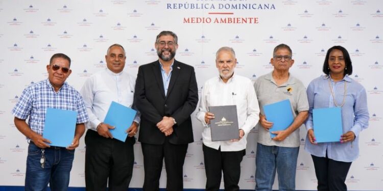 Revelan nuevo esfuerzo concertado para frenar el deterioro ambiental en RD