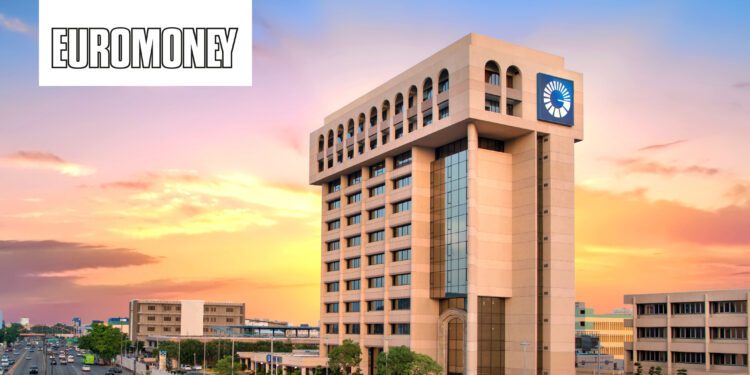 Popular es premiado por Euromoney por su gestión de divisas