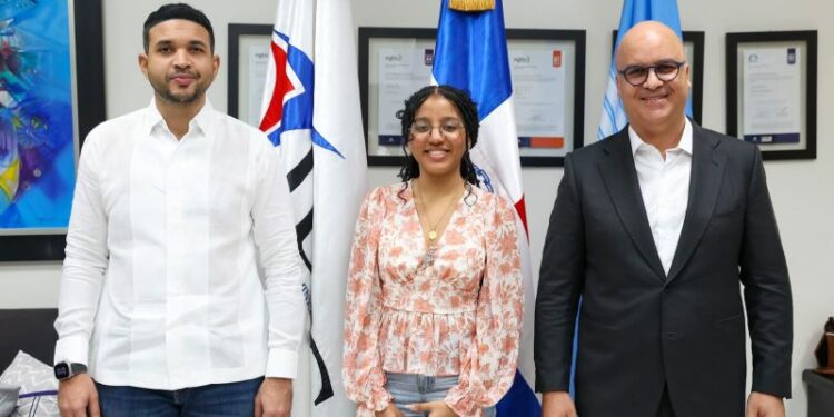 Estudiante recibirá apoyo para cursar ingeniería aeroespacial en Michigan