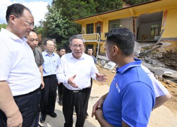 Tragedia en China: Colapso de puente deja 38 muertos y 24 desaparecidos