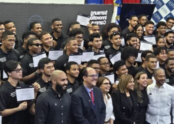 RD tiene otros 124 jóvenes formados en Inteligencia Artificial