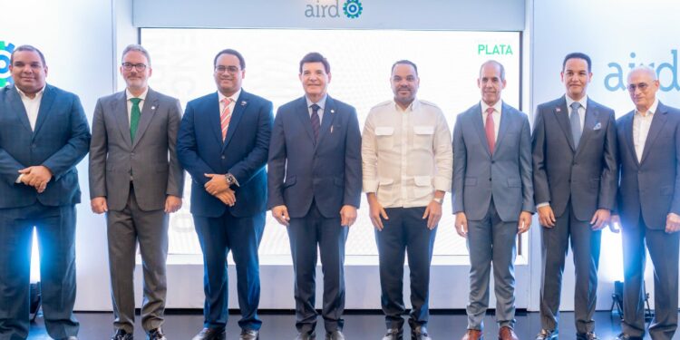 Astacio expone proyecciones positivas para sector eléctrico en RD