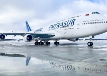 Crisis de conectividad aérea pone en jaque al turismo venezolano