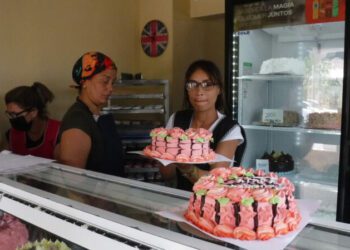 Cuba rectifica con nuevas normas las reglas del sector privado