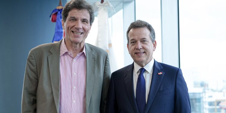 Ministro Bisonó y subsecretario de Estado EEUU fortalecen colaboración estratégica