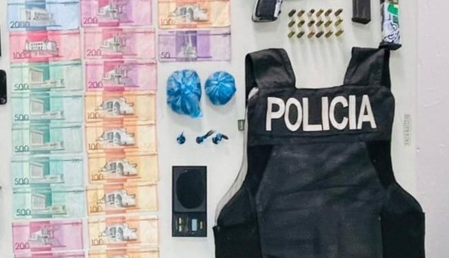 PN y MP decomisan drogas, armas y chaleco antibalas en San Cristóbal