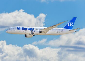 Air Europa inaugurará rutas a Santiago y Venecia tras fracaso negociaciones