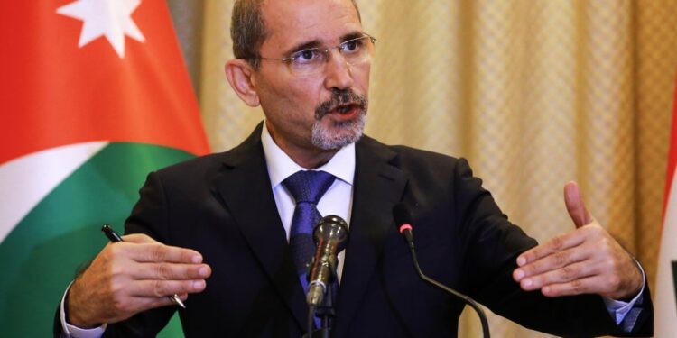 Jordania insta a sus conciudadanos a abandonar Líbano "inmediatamente"