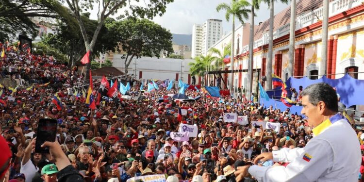 Maduro declara resuelto “brote fascista” en Venezuela tras arresto de 2,000 opositores 