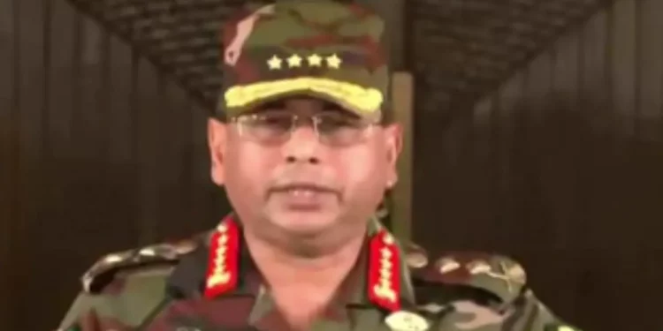 Militares forman gobierno en Bangladés al huir primera ministra