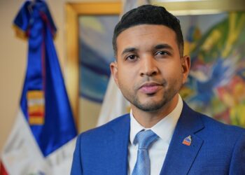 Ministro Valdez lanza convocatoria del Premio Nacional de la Juventud