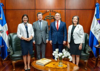 Presidente de la SCJ se reúne con nuevo representante de la OEA en República Dominicana