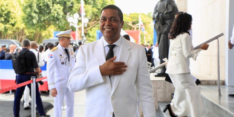 Presidente de LMD respalda aumento presupuestario para gobiernos locales