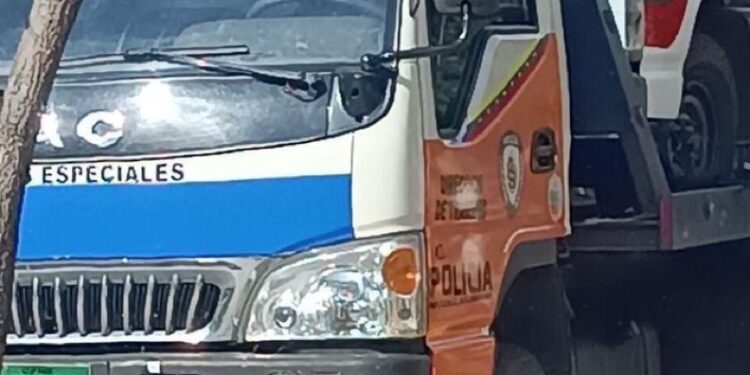 Oposición venezolana enfrenta dura represión tras masiva manifestación