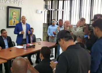 Regidores del PLD en La Vega rechazan "treta jurídica" del PRM