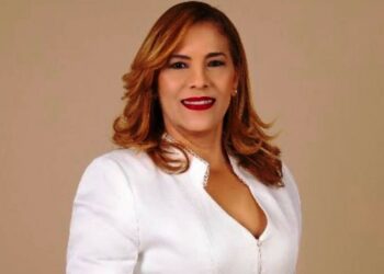 Regidora Isabel Pérez desafía error: reafirma lealtad inquebrantable al PLD