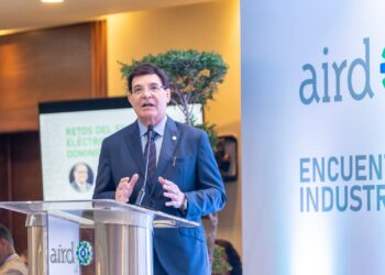 Astacio expone proyecciones positivas para sector eléctrico en RD