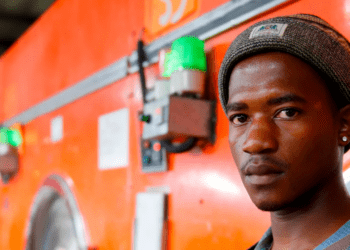 Informe OIT revela desafíos laborales para jóvenes a nivel mundial