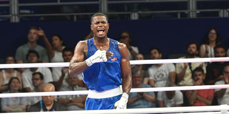 Dominicanos triunfan en boxeo olímpico de París 2024 y aseguran bronce