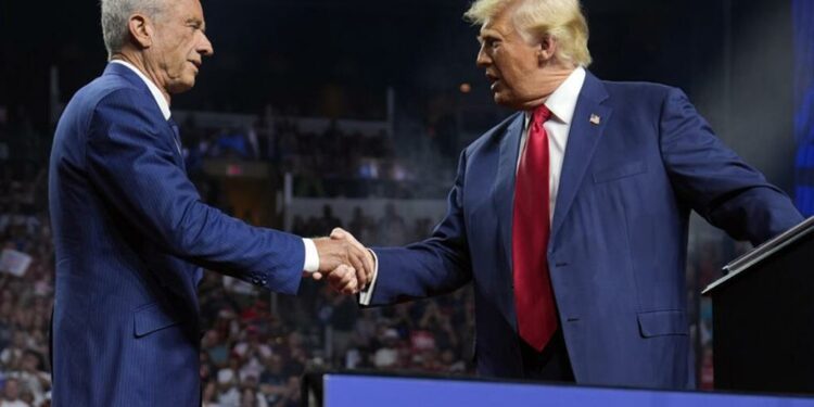 Alianza Kennedy-Trump: ¿Mediada por un megadonante millonario?