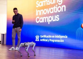 Samsung certifica 300 jóvenes de Panamá y RD en Inteligencia Artificial