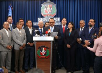 Abinader somete al Congreso proyecto de reforma constitucional