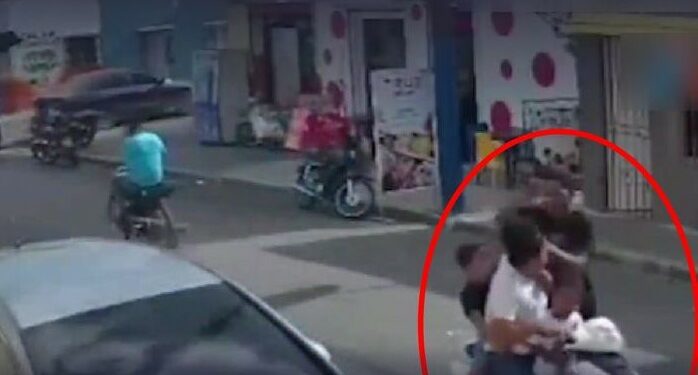Apresan por robo a joyería; identifican asaltantes grabados en videos