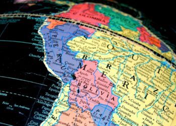 América Latina y el Caribe: Estancada y en peligro de colapso económico