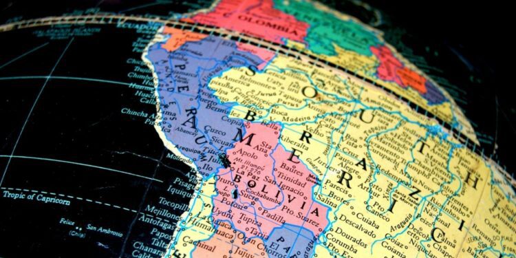 América Latina y el Caribe: Estancada y en peligro de colapso económico