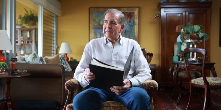 Edmundo González rechaza citación del Tribunal Supremo de Justicia