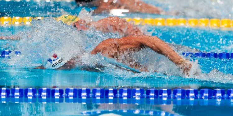Dos nuevos récords del mundo cierran la natación olímpica