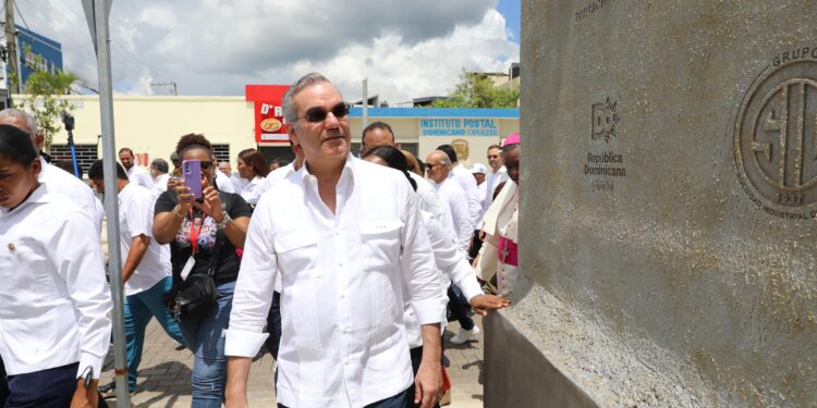 Abinader inaugura Boulevard y Vía Sacra en Higüey