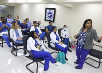 Capacitan médicos del futuro contra el flagelo de las drogas en RD