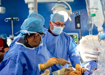 CEDIMAT realiza TAVI con transmisión en Congreso de Cardiología