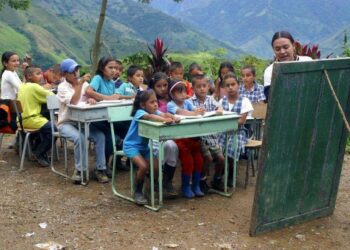 Crece la deuda pública de América Latina y el Caribe