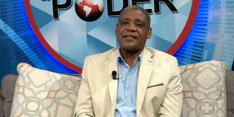 Revela el ambicioso plan para reducir drásticamente el número de ministerios