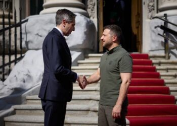 Zelenski exige a EEUU y países europeos libertad total para responder ataques rusos