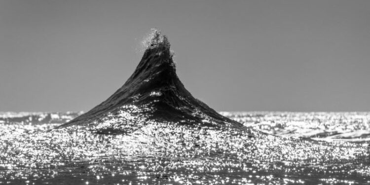 Olas marinas extremas desafían todos los límites conocidos