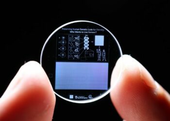 ADN humano en cristal eterno: la última esperanza de resurrección futura