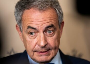 Zapatero guarda silencio estratégico sobre la crisis en Venezuela