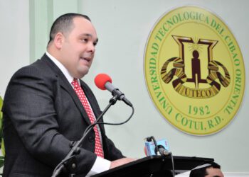 Exrector de UTECO critica posible fusión entre MINERD y MESCyT