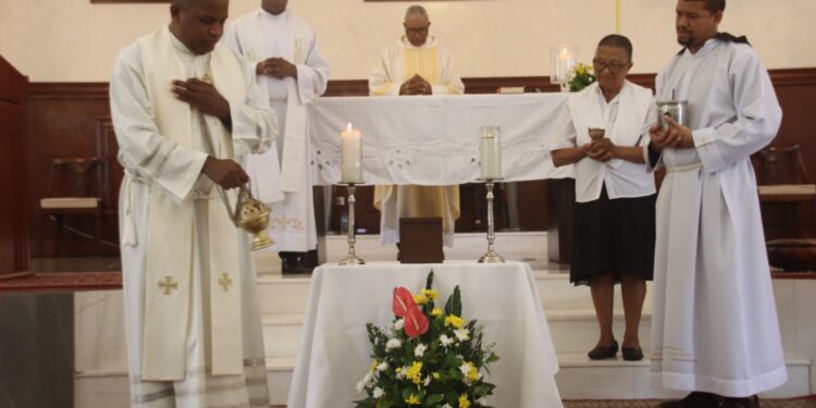 Yamasá honra a Sor Juana de Arco: Pionera de la educación secundaria