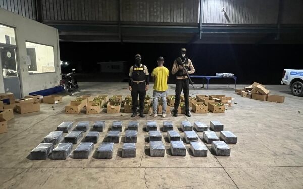 Incautan presunta cocaína en Pepillo Salcedo con destino a Róterdam