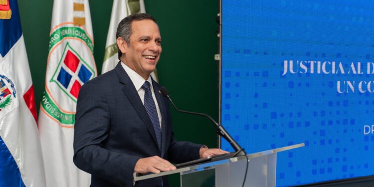 Juez Henry Molina resalta la transformación judicial en República Dominicana