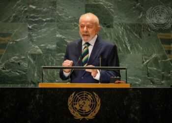 Lula critica aumento del gasto militar y urge negociar la paz en la ONU