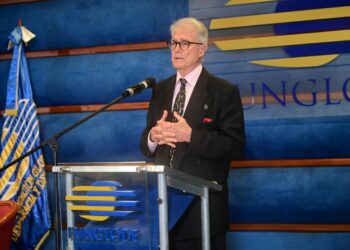 Javier del Rey Morató dicta conferencia en Funglode