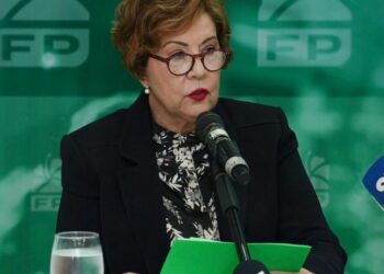Exministra Pimentel defiende su gestión en el Minerd y denuncia manipulaciones